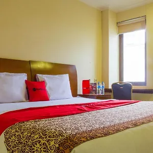 Guest house Reddoorz @ Paskal Hyper Square