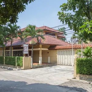 Guest house Reddoorz @ Antapani