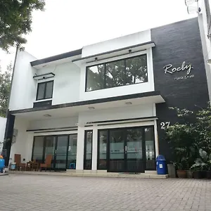 Residences By Reddoorz Syariah @ Buah Batu 2*