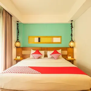 Capital O 852 The Silk At Dago Hotel