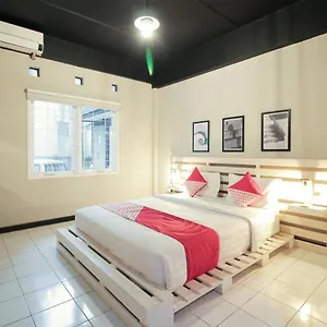 Oyo 260 33 Otel 2*