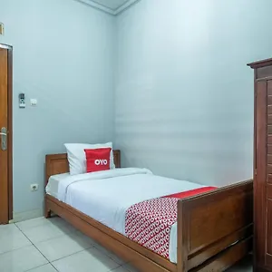Oyo 1859 Rancabali Bandung
