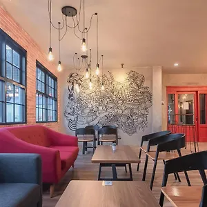 Reddoorz @ Kiaracondong Гостевой дом Бандунг