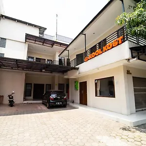 Koolkost Syariah Near Alun Alun Kota