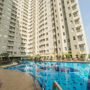 Apartman Deluxe 2br At Parahyangan By Travelio Bandung